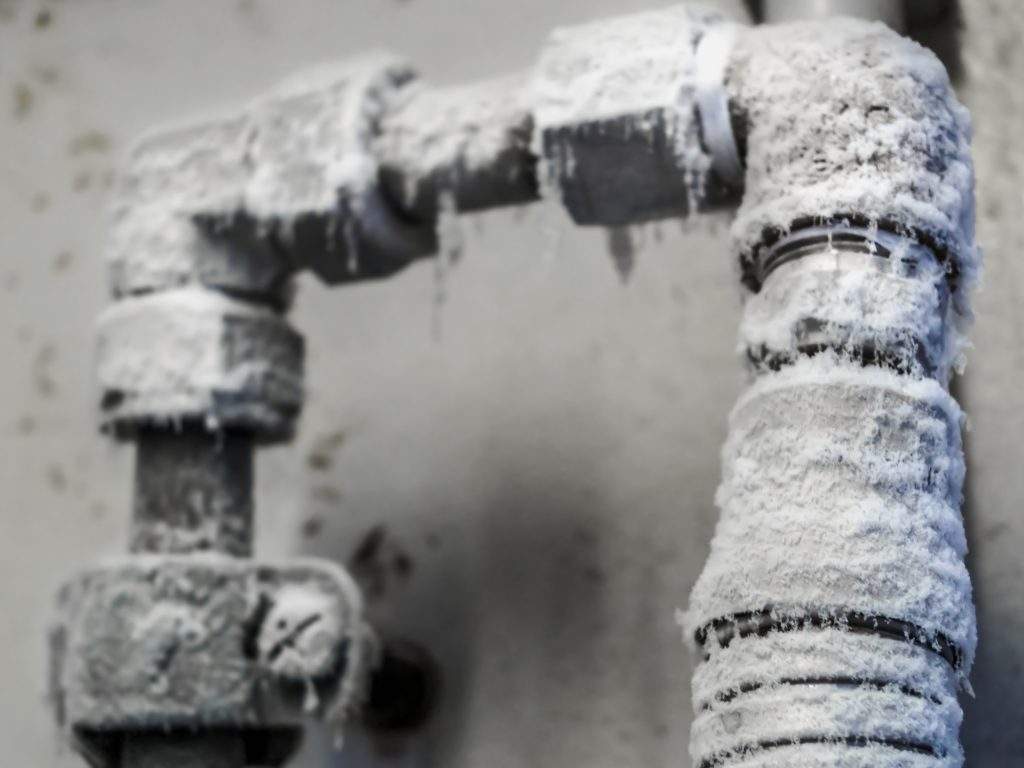 Разморозка труб под ключ в Шаховской и Шаховском районе - услуги по размораживанию водоснабжения